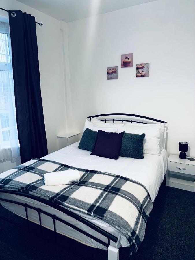 Stylish Town House - Modern Double Room - 1 Coventry Buitenkant foto