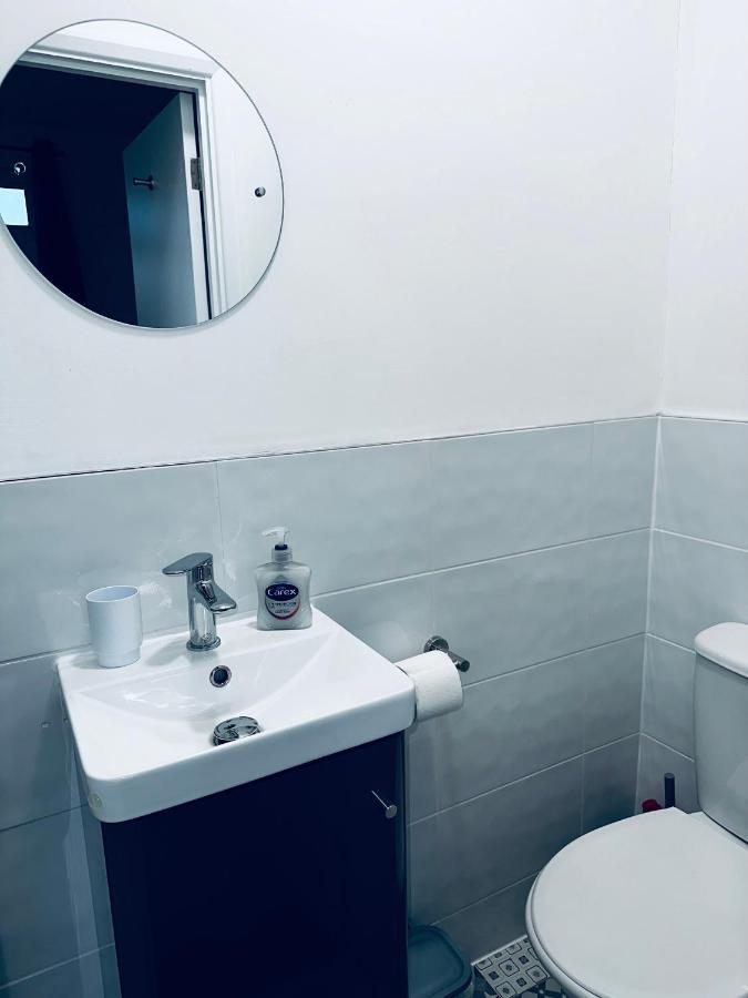 Stylish Town House - Modern Double Room - 1 Coventry Buitenkant foto